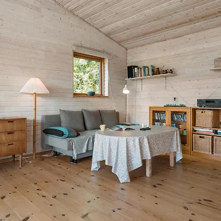 Holiday home Lovely In With Wifi